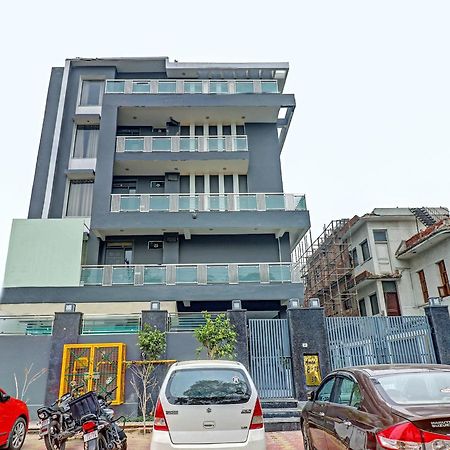Townhouse Sector 30 Near Botanic Garden Of Indian Republic Hotel Noida Eksteriør billede