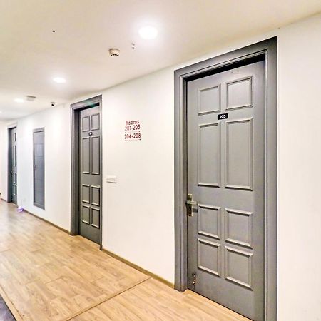 Townhouse Sector 30 Near Botanic Garden Of Indian Republic Hotel Noida Eksteriør billede