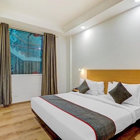 Townhouse Sector 30 Near Botanic Garden Of Indian Republic Hotel Noida Eksteriør billede