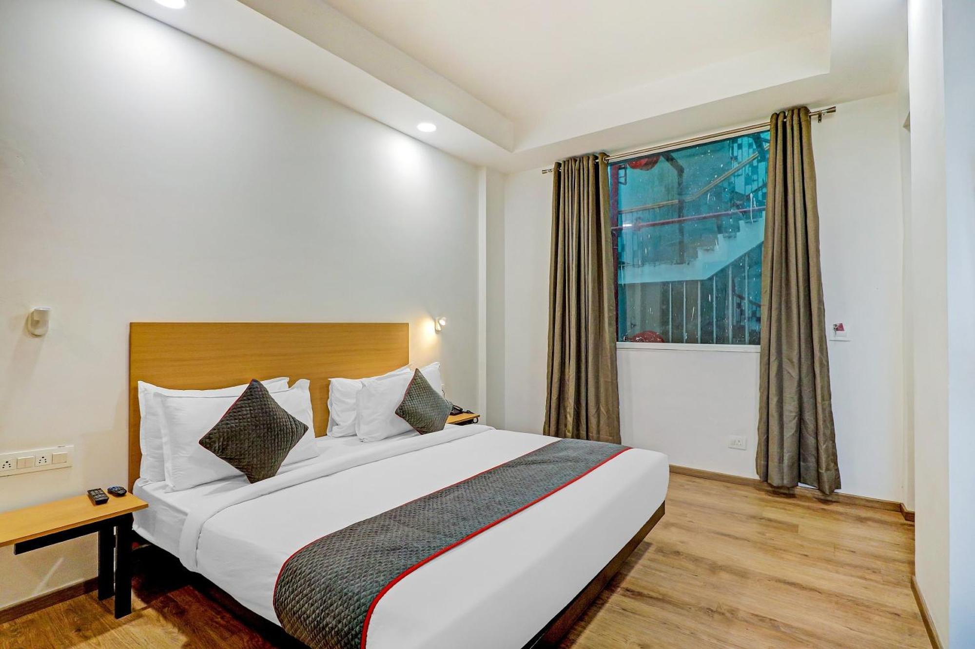 Townhouse Sector 30 Near Botanic Garden Of Indian Republic Hotel Noida Eksteriør billede