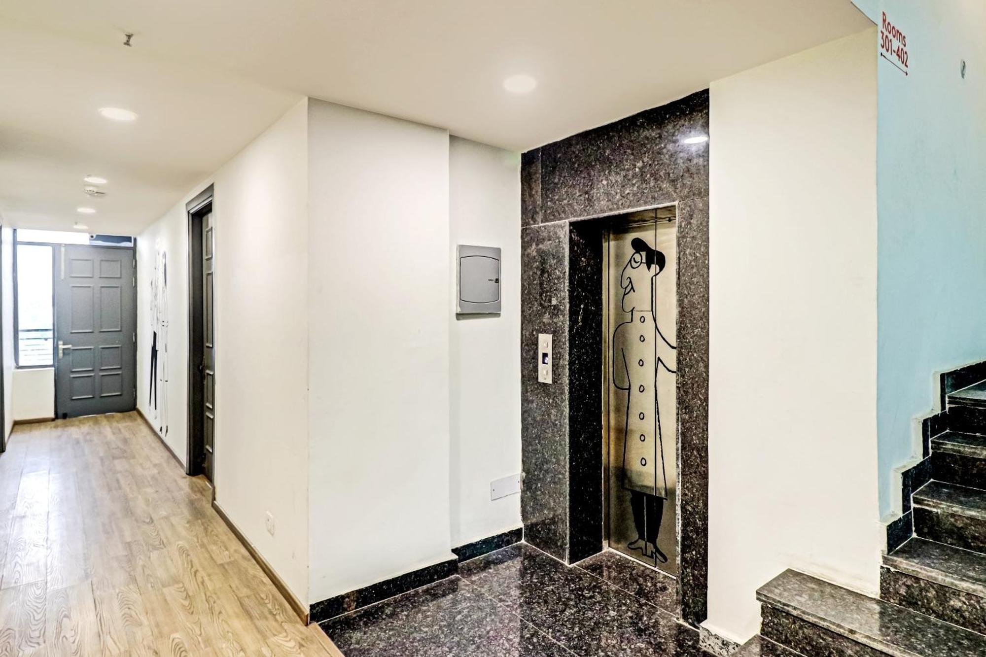 Townhouse Sector 30 Near Botanic Garden Of Indian Republic Hotel Noida Eksteriør billede