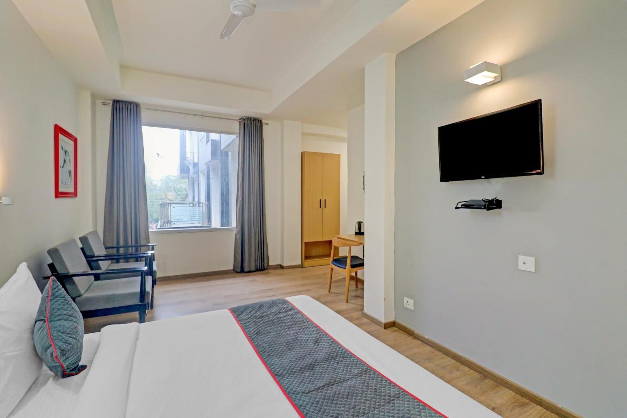 Townhouse Sector 30 Near Botanic Garden Of Indian Republic Hotel Noida Eksteriør billede